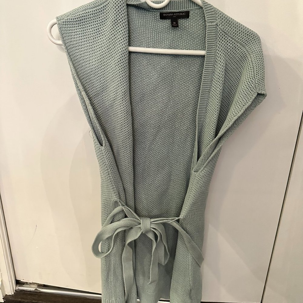 Light Blue Tunic Sweater Vest - Banana Republic - Size M